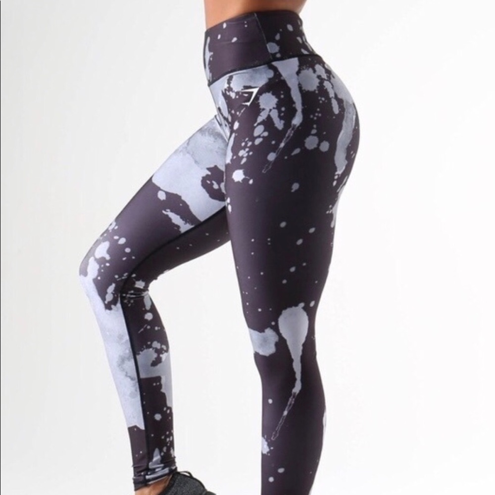SOLD Gymshark acid leggings